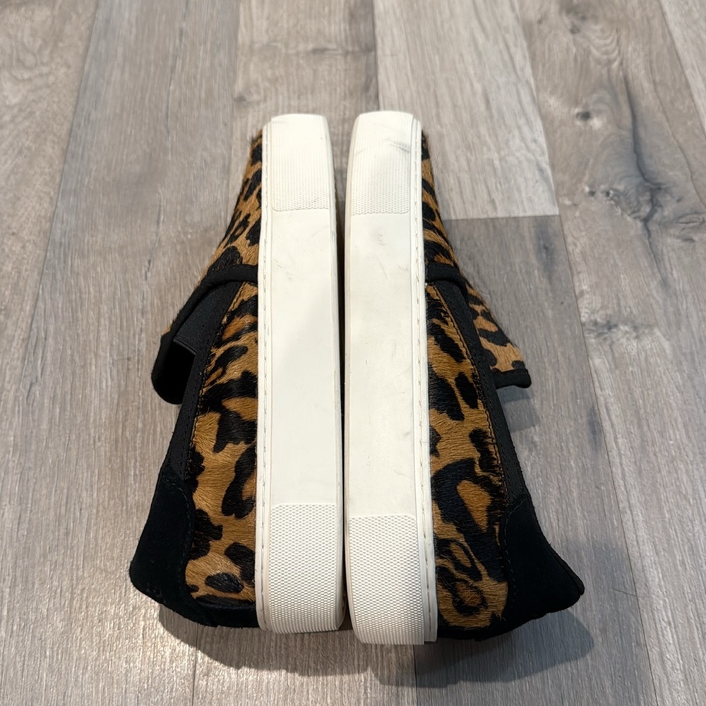 Ugg Cahlvan Panther Print Sneakers - Picture 10 of 15